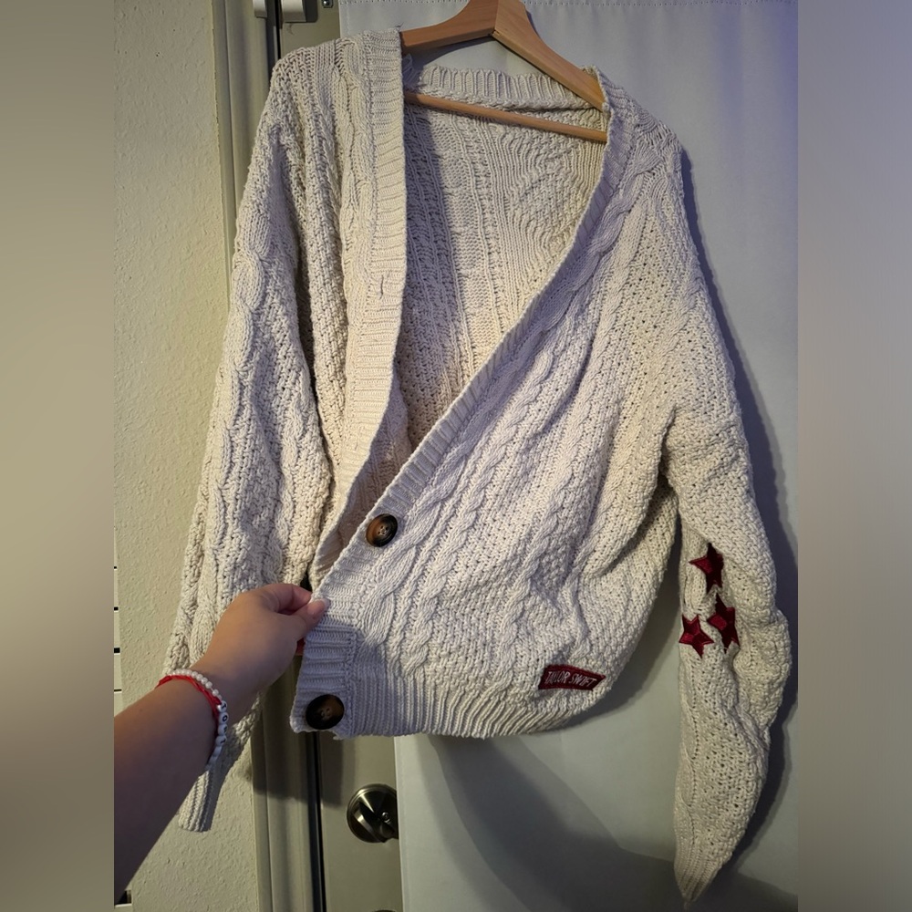 Taylor swift red cardigan